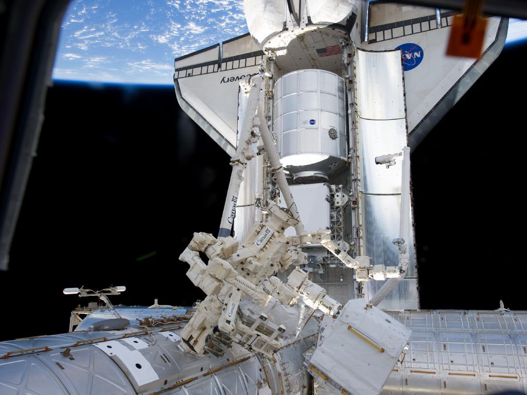 Astronauts to Give Space Station a New Closet